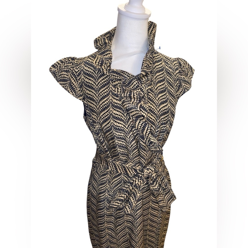 Elizabeth McKay Wrap Dress - Picture 3 of 8